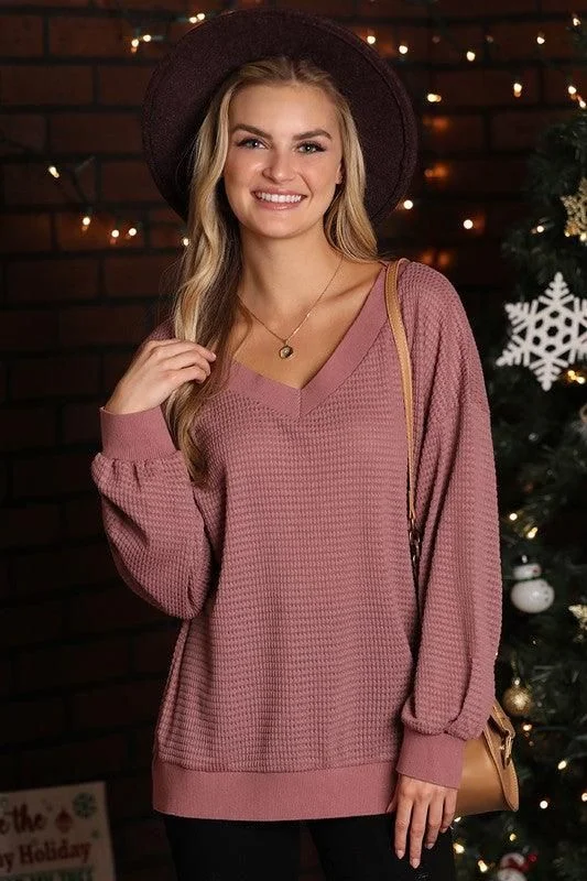 V NECK LONG SLEEVE WAFFLE KNIT TOP